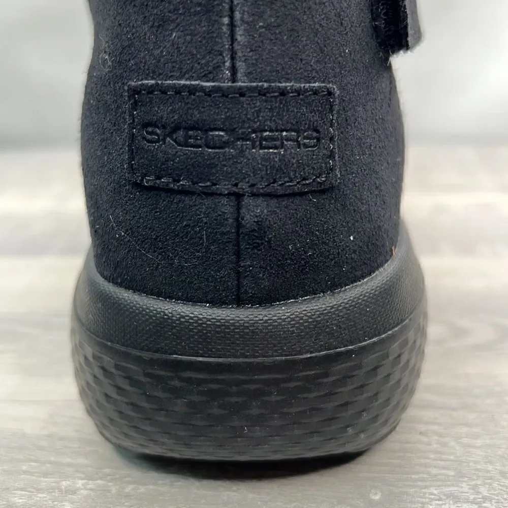 Skecher Gogo Mat Black 5 Gen suede ankle boot NWT